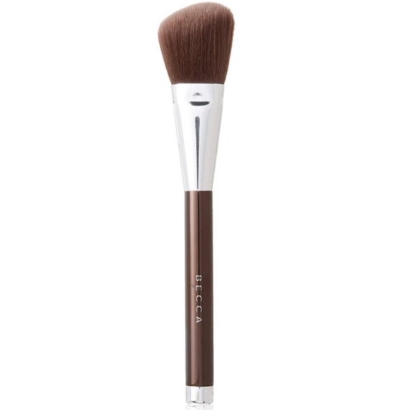 BECCA Angled Highlighting Brush - Picture 1 of 15